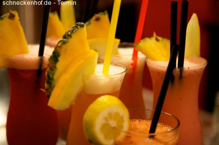 Cocktails N Shots Werbeplakat