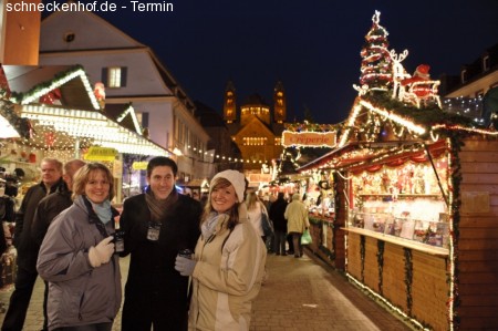 Weihnachts- und Neujahrsmarkt Werbeplakat